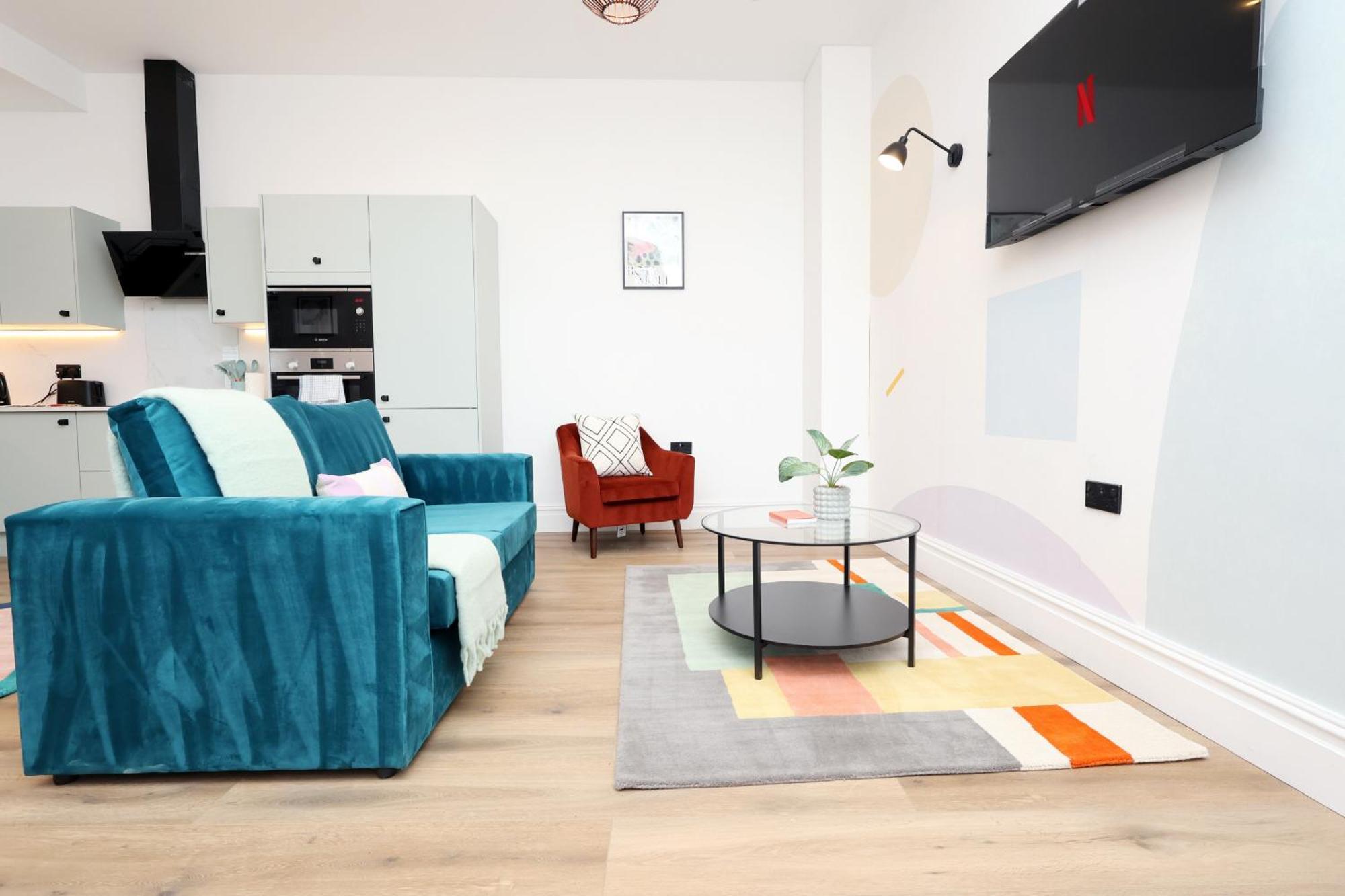 Apartamento 7min - Sleeps 7 - Free Parking