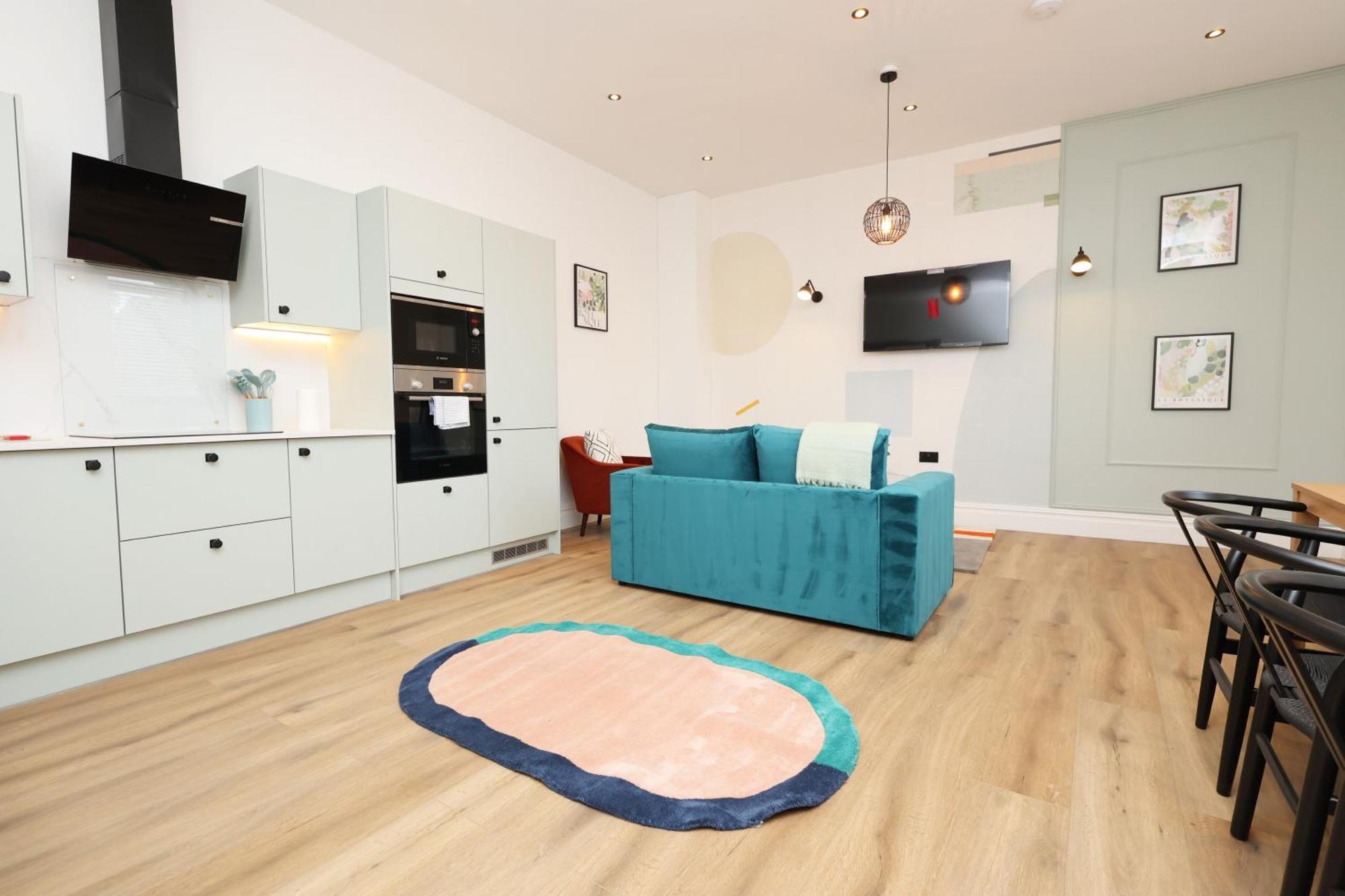 Apartamento 7min - Sleeps 7 - Free Parking *
